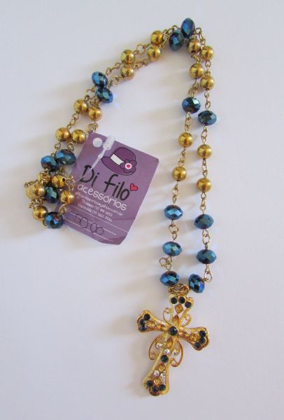 Colar crucifixo azul com dourado